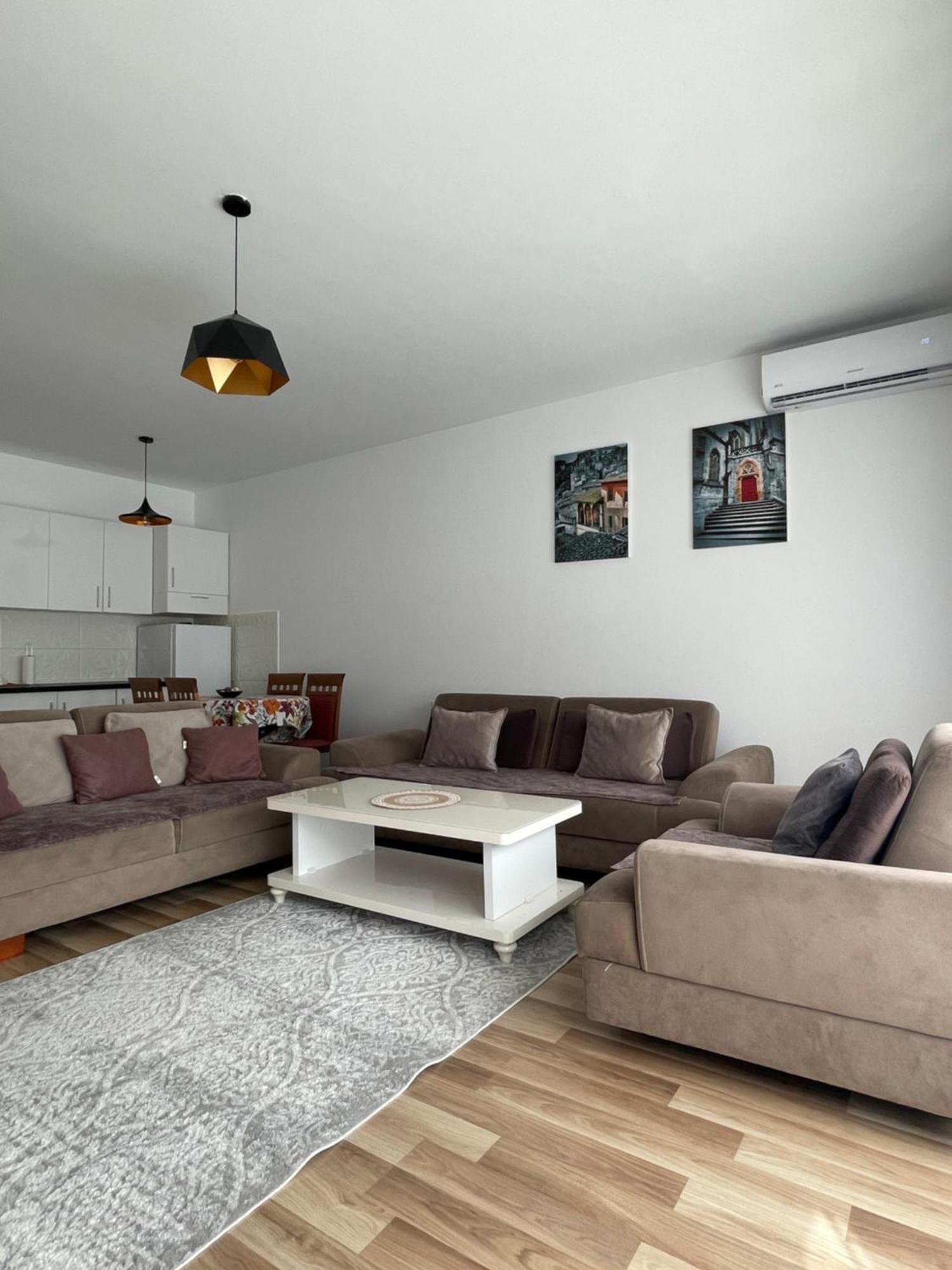 Entire Apartment - Near The Center Pristina Eksteriør bilde