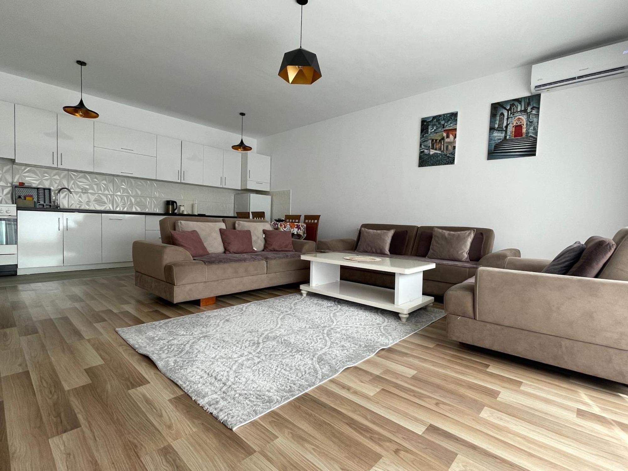 Entire Apartment - Near The Center Pristina Eksteriør bilde